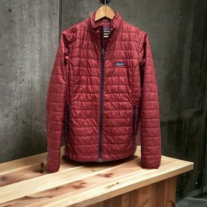 Patagonia nano puff down jacket size L.